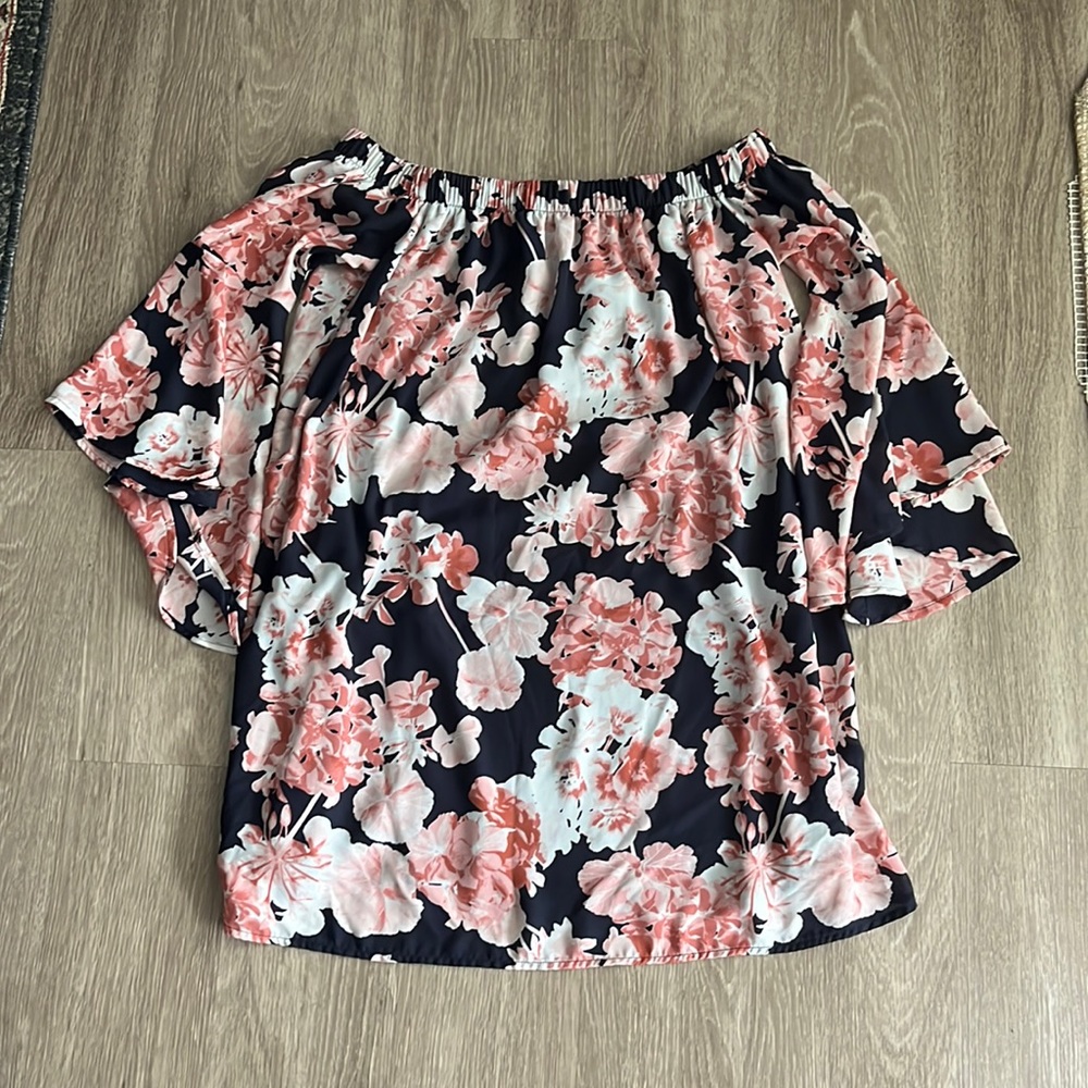Altar’s State Off the Shoulder Dress